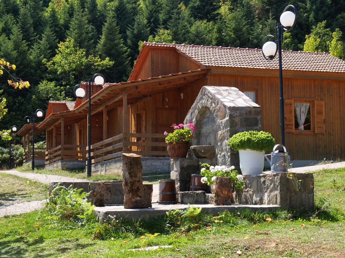 Livadaki Village Megali Kapsi Eksteriør billede