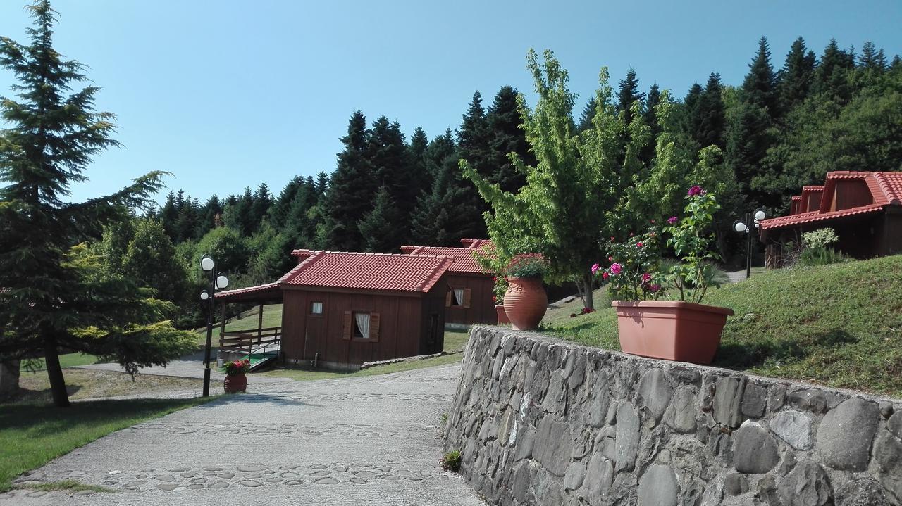 Livadaki Village Megali Kapsi Eksteriør billede